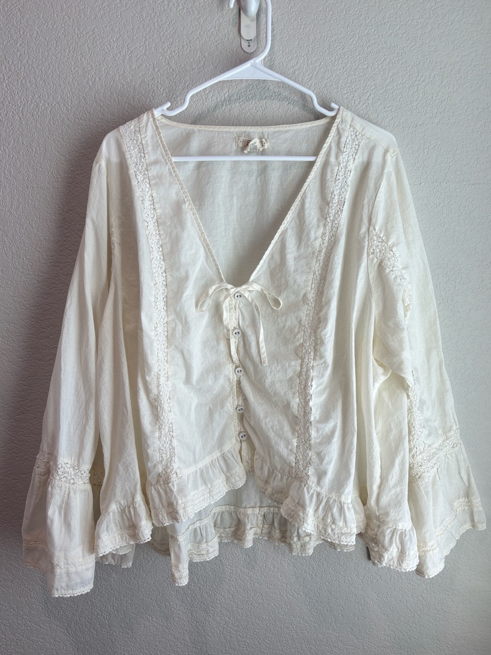 Festi Hi-Low Tie Front Top Boho Cottagecore Cream Shirt Women’s size 3X 22/24